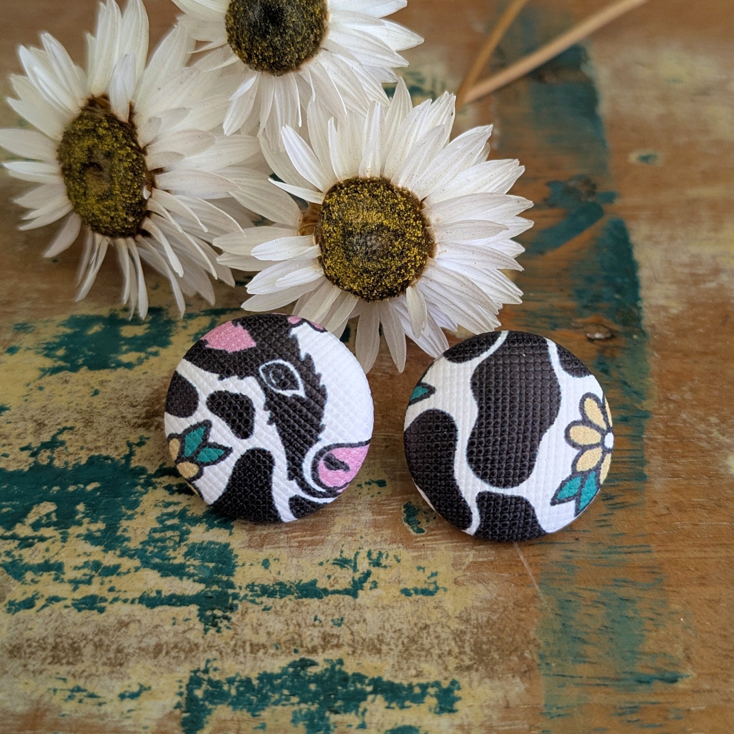 COW - BUTTON EARRINGS