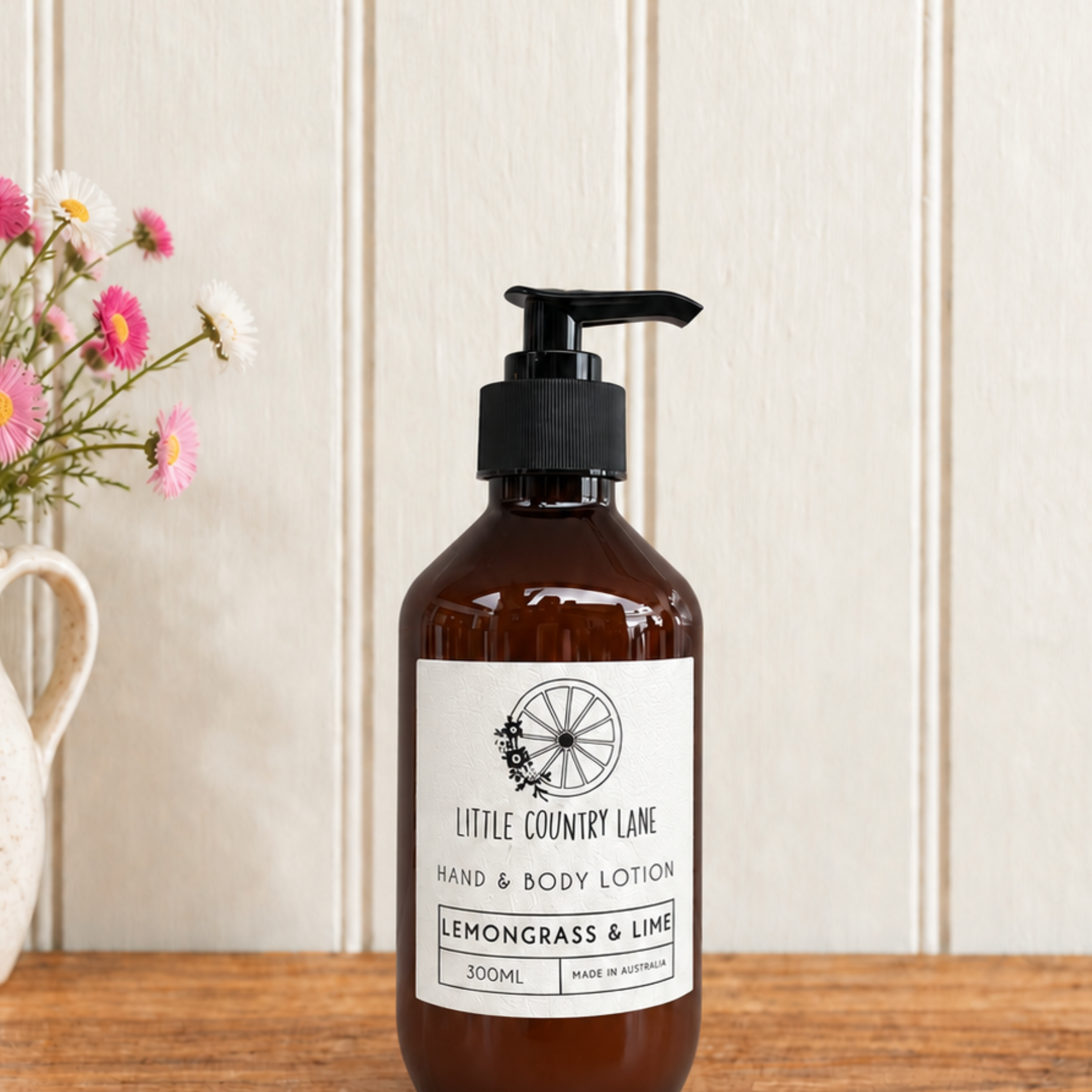CLASSIC COUNTRY HAND + BODY LOTION 300ML